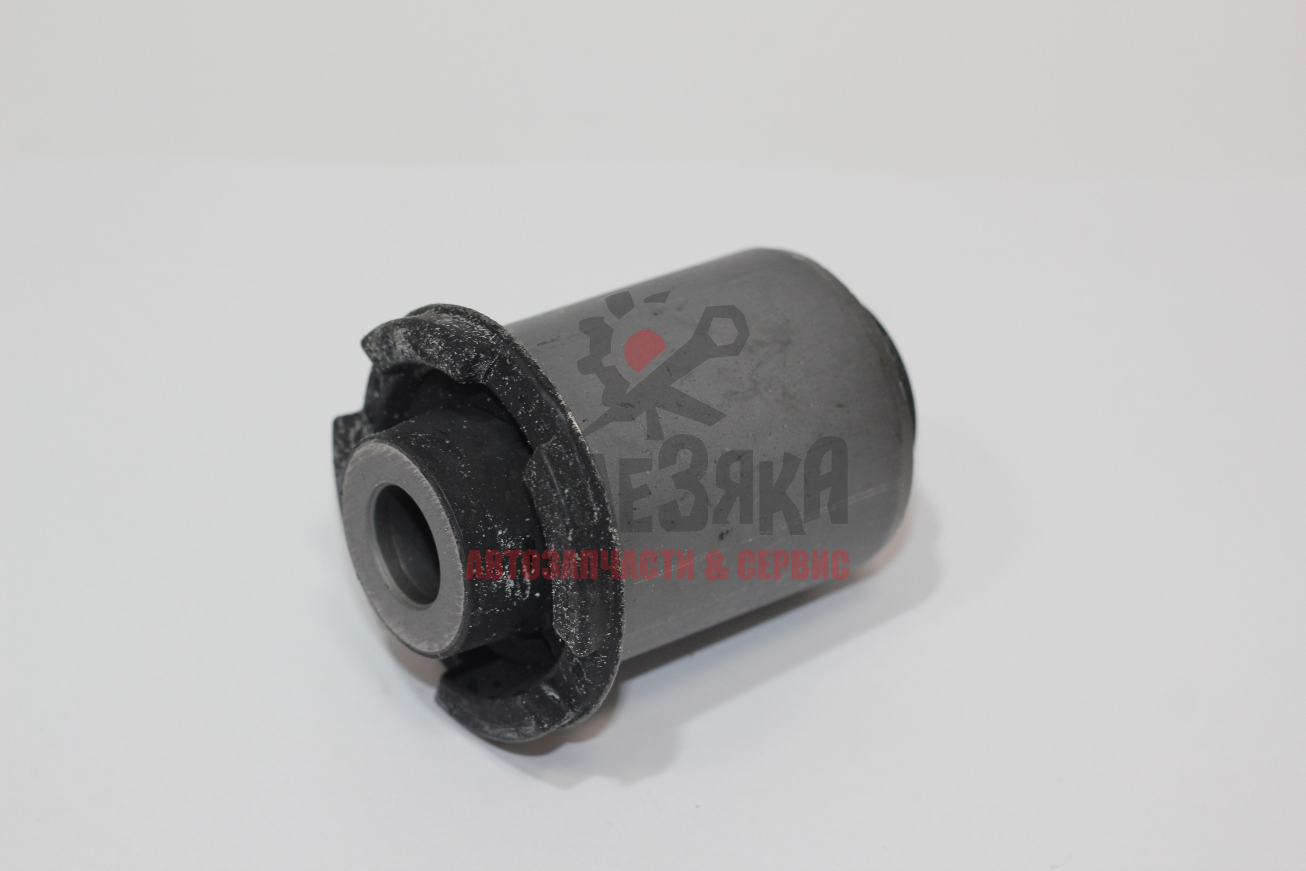 Сайлентблок переднего нижнего рычага RR