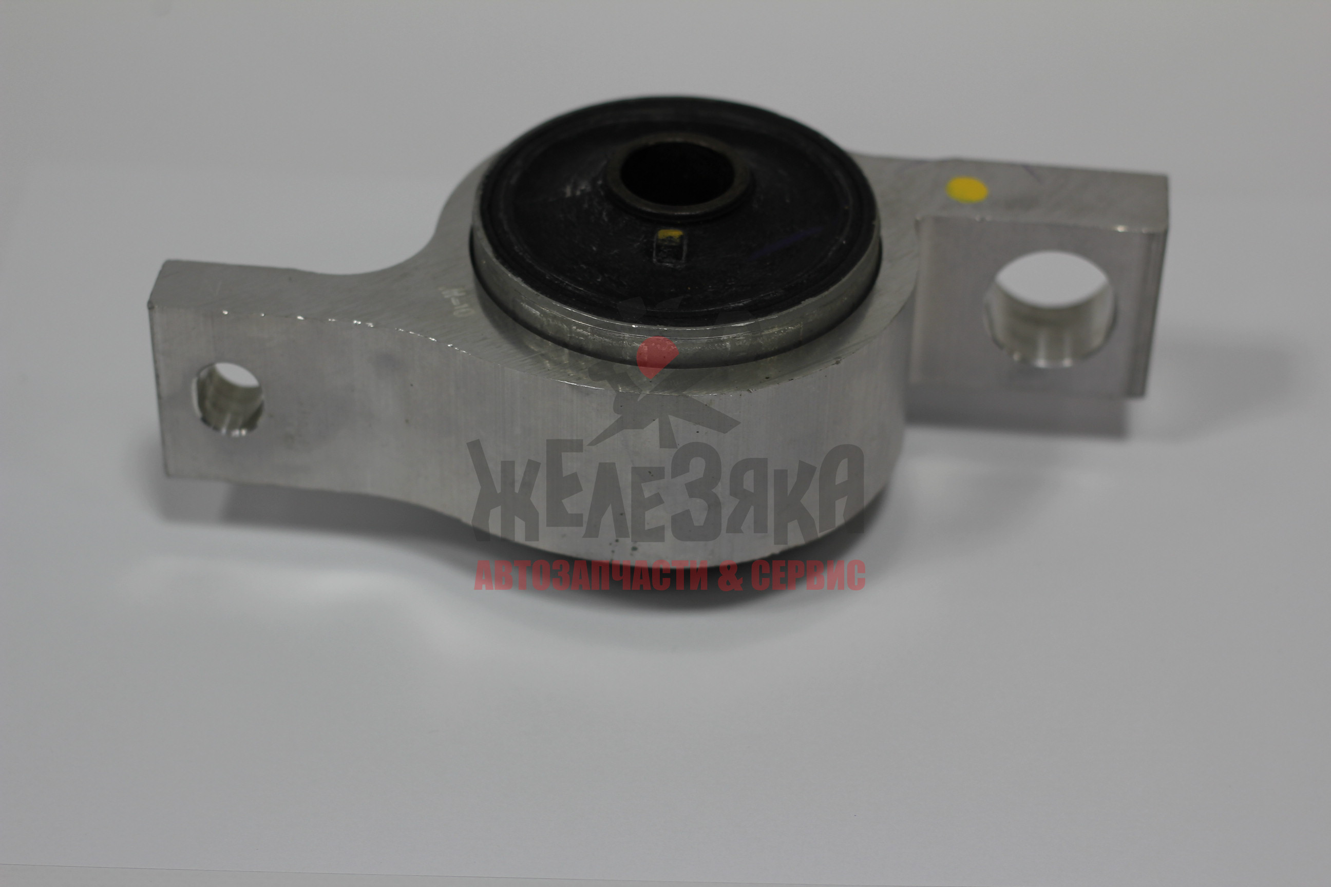 Сайлентблок переднего нижнего рычага RH