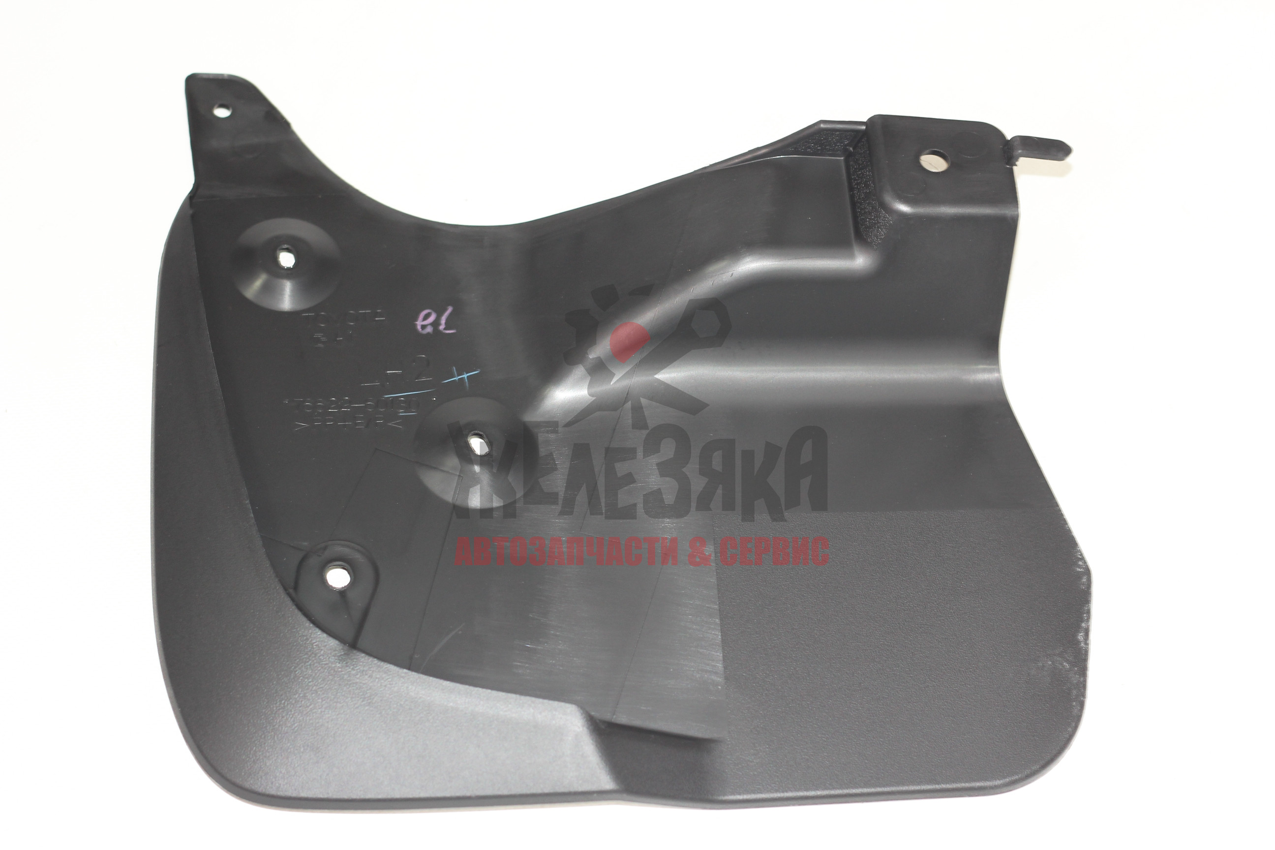 Брызговик передний левый