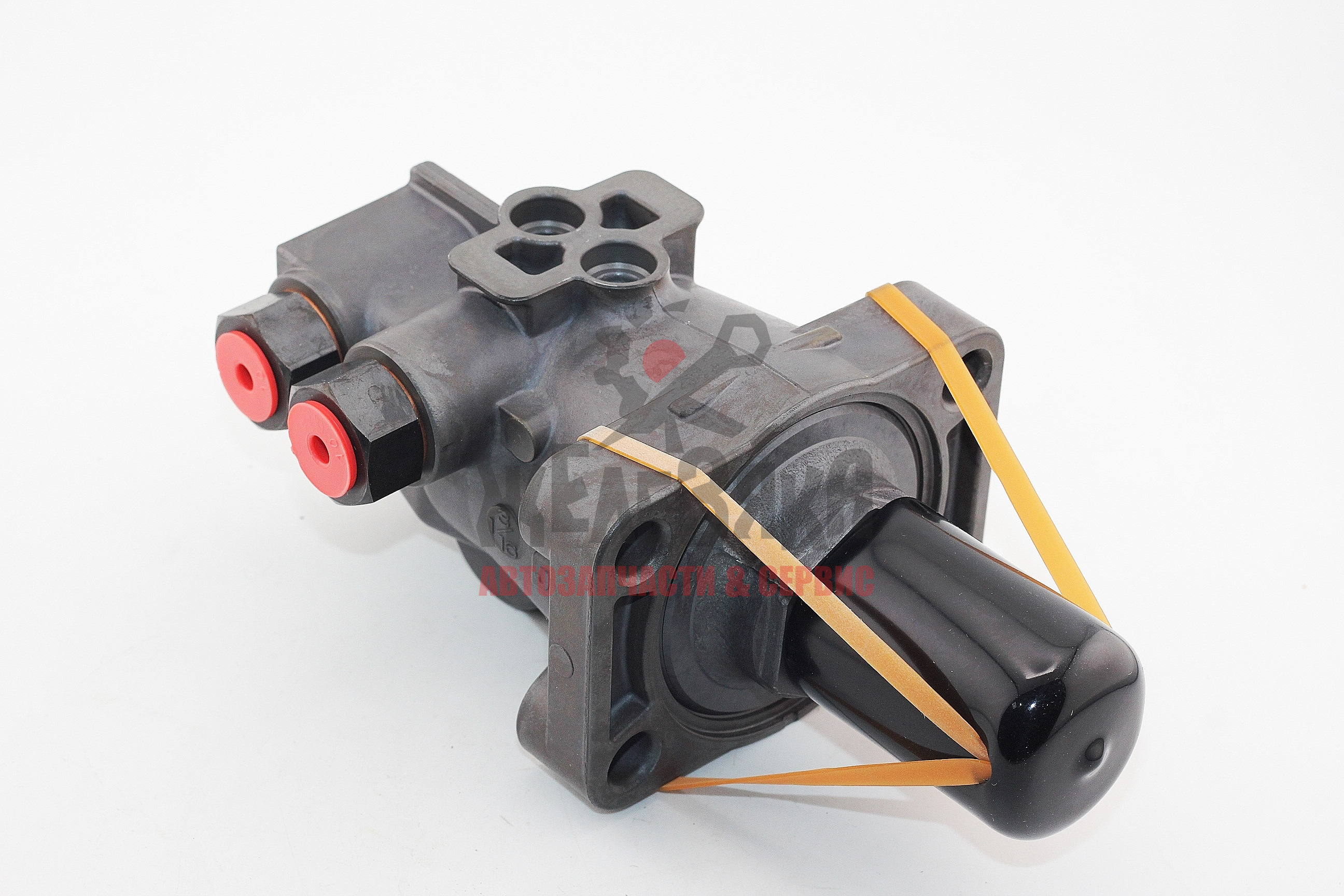 Цилиндр тормозной главный в сборе